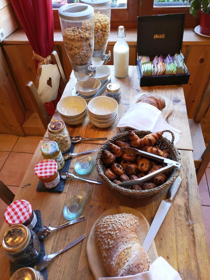 Auberge Des Deux Moucherolles Corrençon-en-Vercors Eksteriør bilde