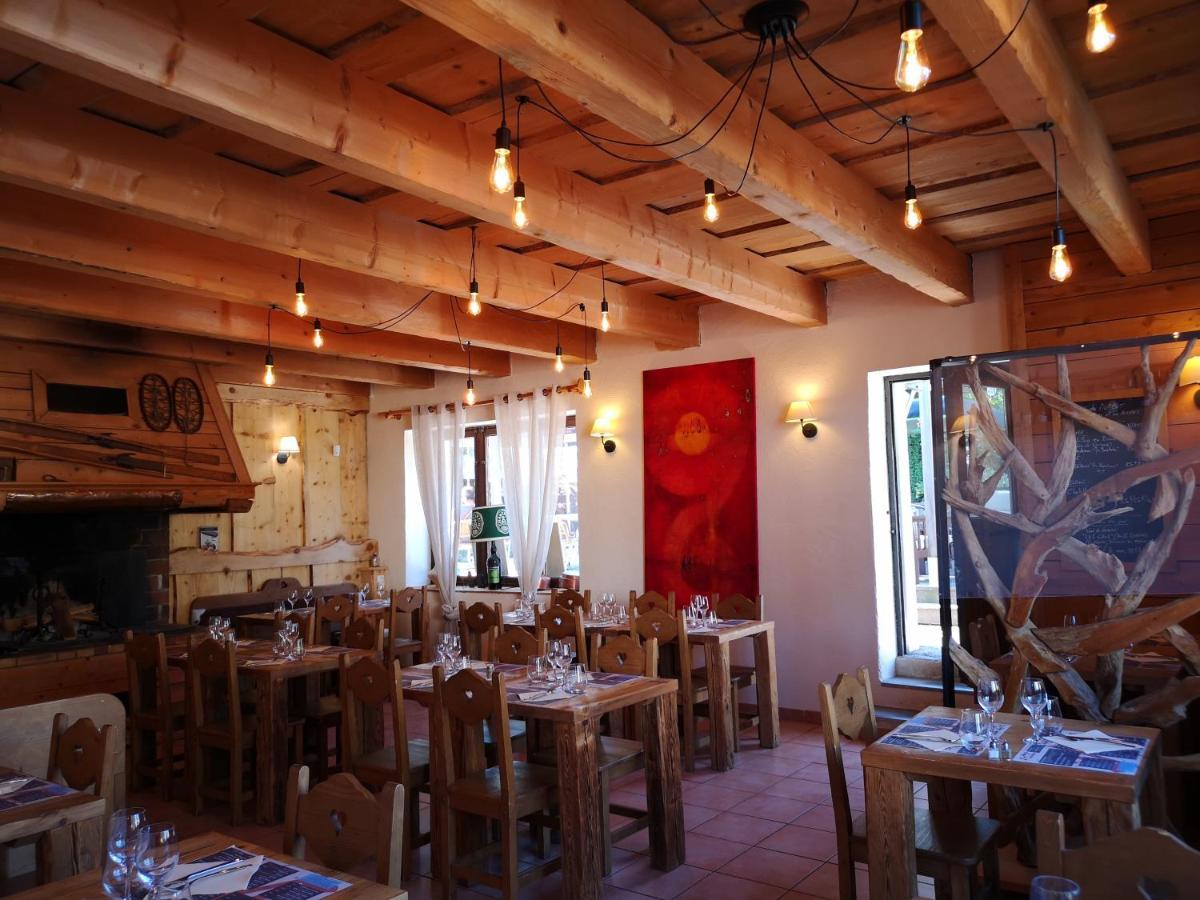 Auberge Des Deux Moucherolles Corrençon-en-Vercors Eksteriør bilde